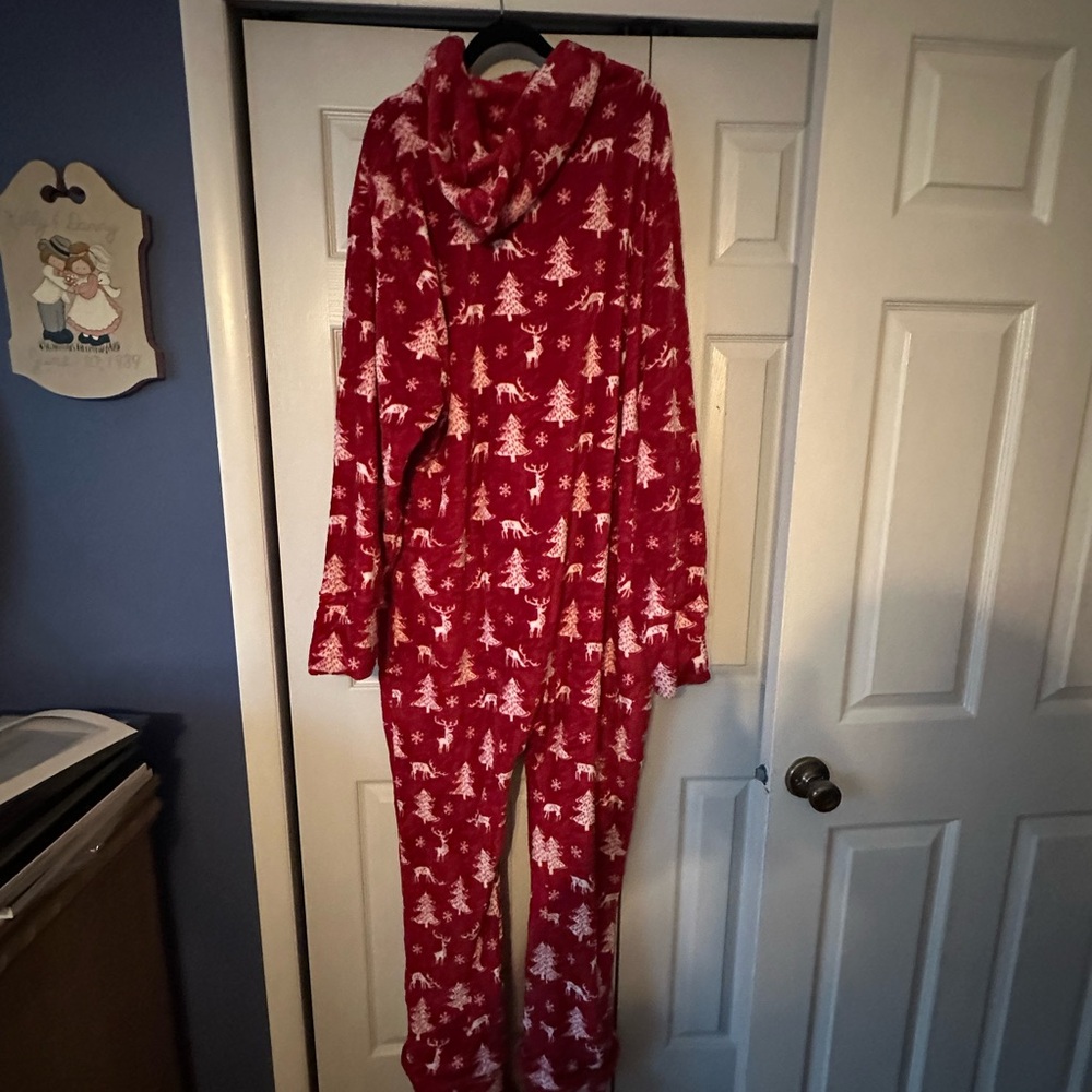 Women’s Cozy Red Tree Print Footy Pajamas - Picture 2 of 6